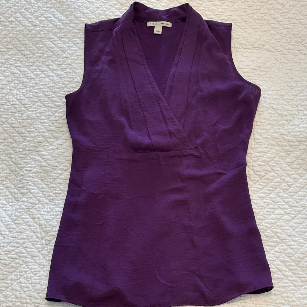 Banana Republic Purple V-Neck Sleeveless Camisole